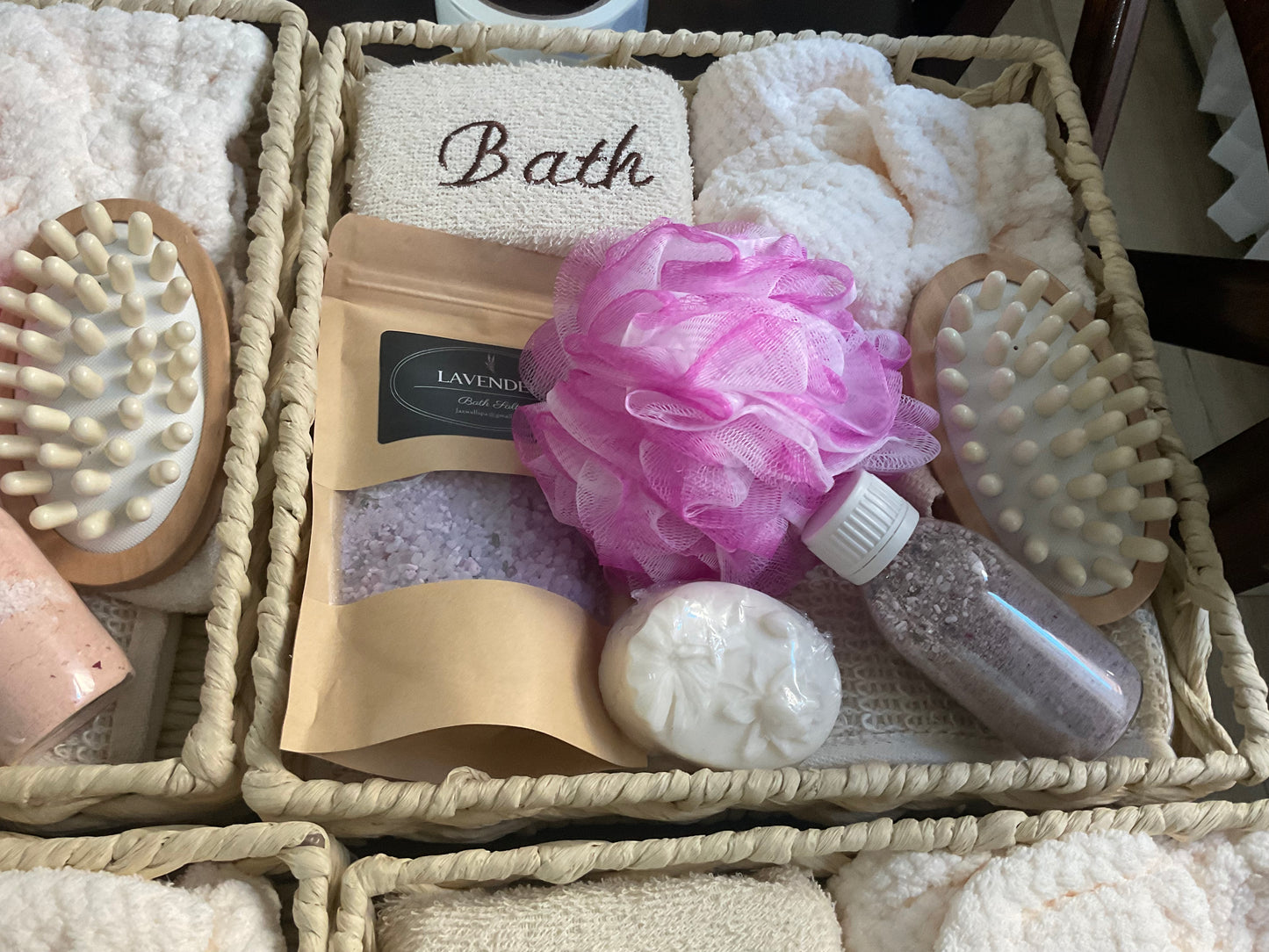 Spa gift basket