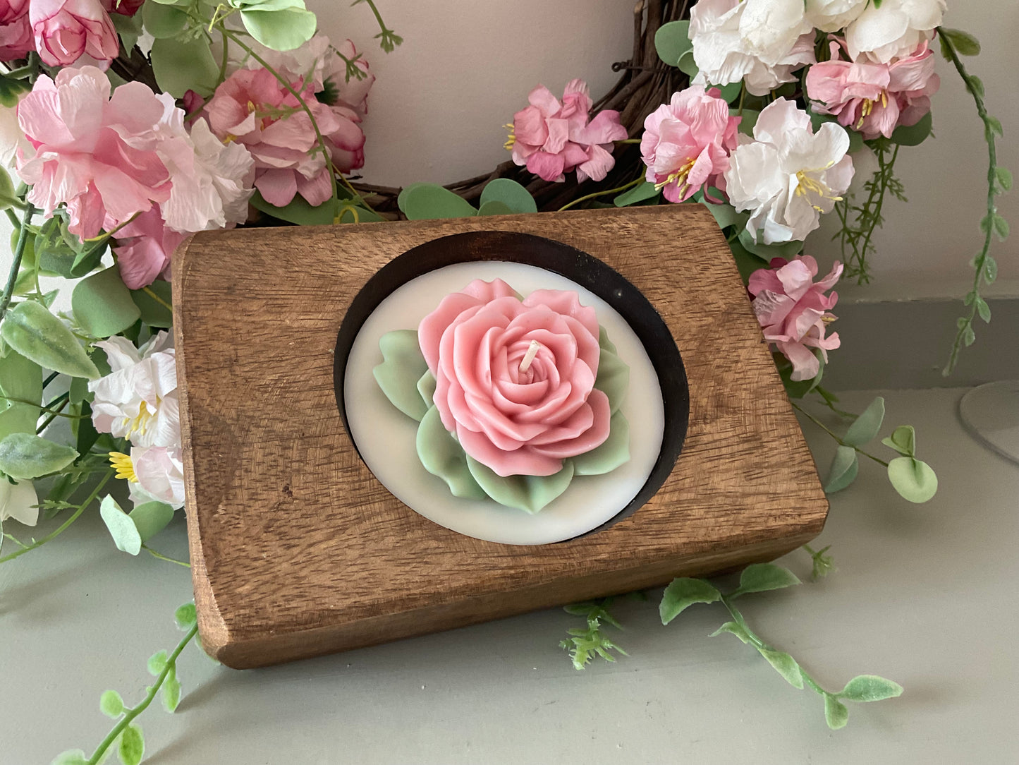 Wood bowl rose candle