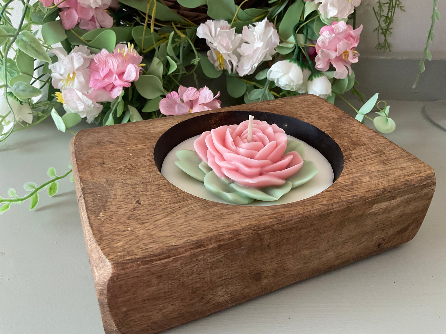 Wood bowl rose candle